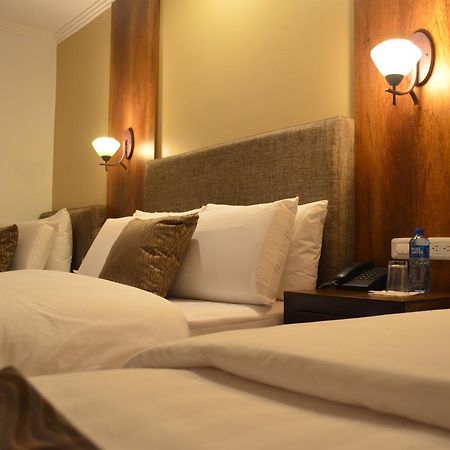 Siena Hotel Куенка Екстериор снимка