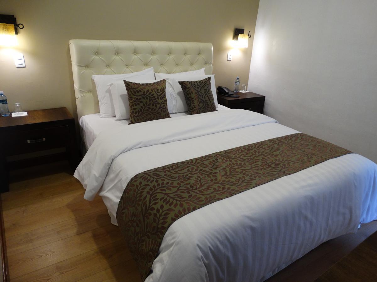 Siena Hotel Куенка Екстериор снимка